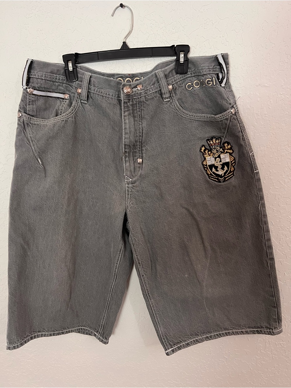 COOGI Men's Gray Denim Crest Embroidered Shorts